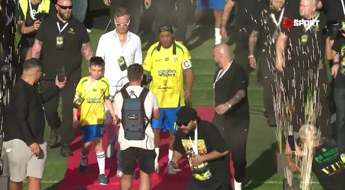 Video: Ronaldinho vypredal trnavský štadión, nastal ošiaľ