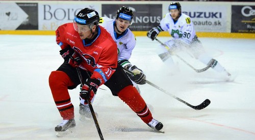 HC ‘05 iClinic Banská Bystrica  HC Nové Zámky
