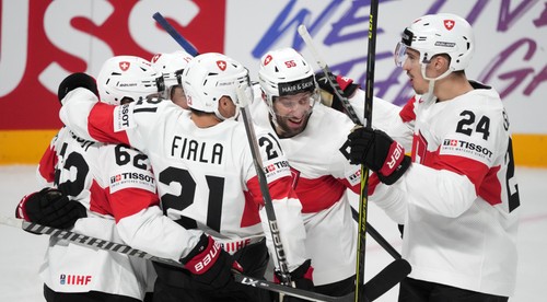 Súhrn MS v hokeji 2023, 10. deň: Česko už základnú skupinu nevyhrá, Američania si vylepšili štatistiky