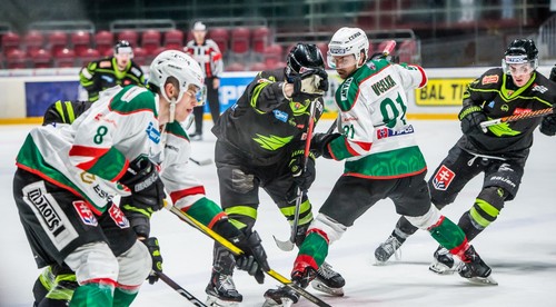 Čelo SHL je nahustené. Na čele silvestruje Humenné