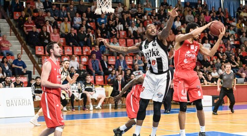 Koniec komárňanskej série, do semifinále presvedčivo Prievidza