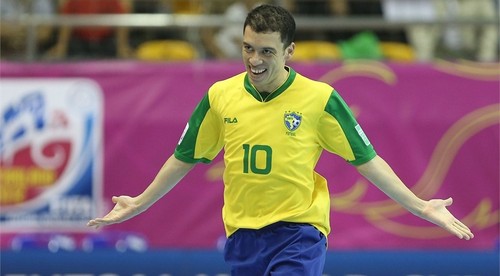 Geniálna futsalová samba! Famózny pätičkový gól!