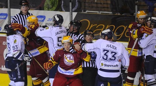 Dukla Trenčín - HC Slovan Bratislava