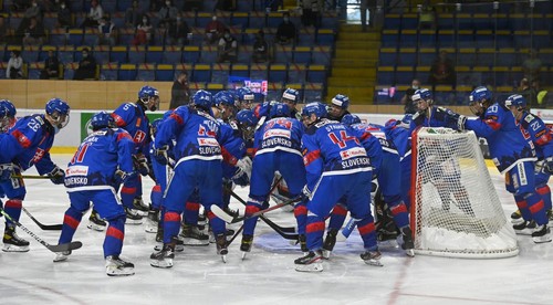 Nominácia je definitívna. V Trenčíne s Pobežalom aj tromi 2007-kami
