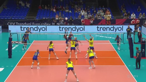 Vo finále ME volejbalistiek Taliansko a Turecko, o bronz Poľsko so Srbskom od 14:50 na JOJ ŠPORT