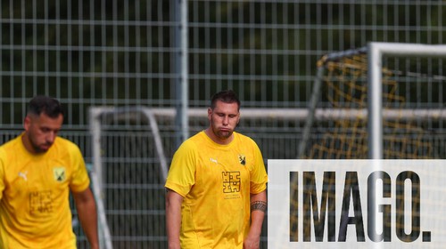 Ešte minulý rok hral za Dortmund, dnes už pôsobí v 9. lige. Süle si futbal užíva po svojom