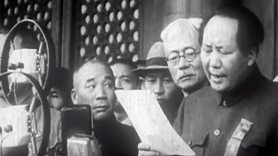 Přehlídka probouzejícího se obra