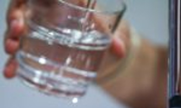 Ochrana pitnej vody v EÚ pred večnými chemikáliami