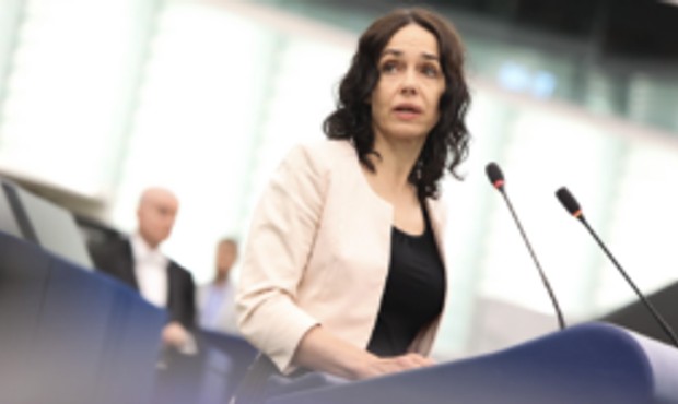 M. Lexmann sa pýta Roberta Fica, komu slúži zahraničná služba za jeho vlád