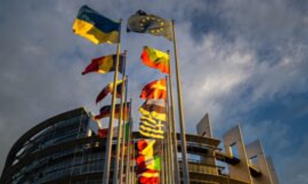 Europarlament podporuje opatrenia na zvýšenie podpory EÚ pre investície do obrany