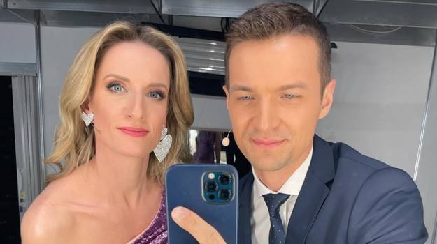Adela VINCZEOVÁ s manželom si stále vedia ZAMOTAŤ hlavu: Takto vyzerá ich FLIRT po dvoch deťoch!