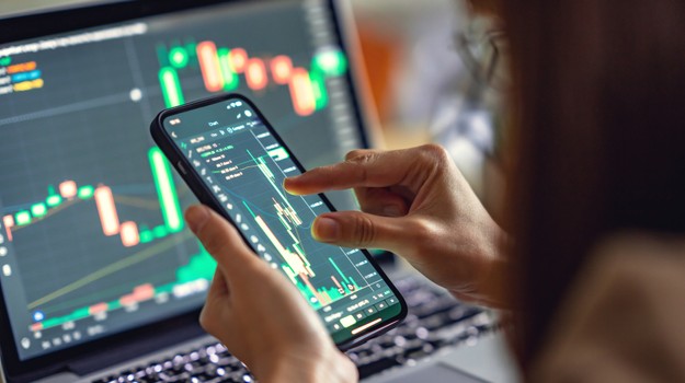 XTB analýza: Medzi investormi XTB vlani pribúdali najdynamickejšie Slovenky, prevažovali mladšie ročníky