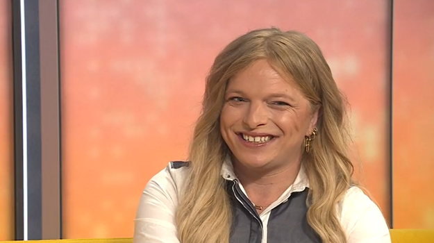 Dvojníčku Fica Gwen Mcmullen čakalo v TV JOJ prekvapenie. Jej výraz hovoril za všetko