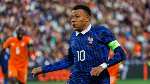 Mbappe si skúsil v americkej televízii zahrať na flaute