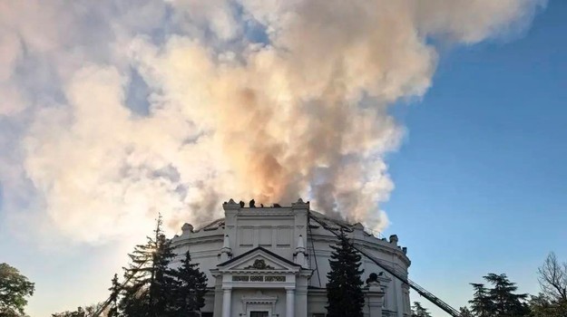 Ukrajina hlási rozsiahle útoky na ciele v Rusku, zasiahnutý mal byť aj okupovaný prístav v Mariupole