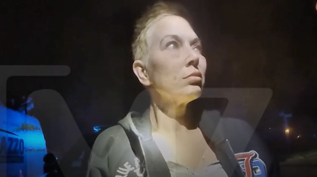 Eminemova exmanželka uhryzla policajta! Policajný zásah pri jej pokuse o samovraždu sa zdramatizoval!