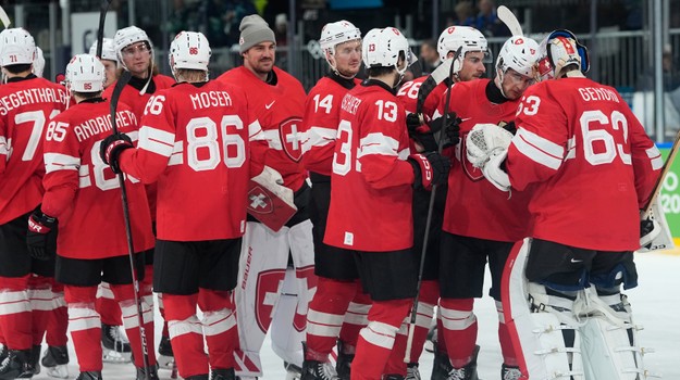 Švajčiari zdolali Talianov 3:0, vo štvrťfinále ich čakajú Fíni