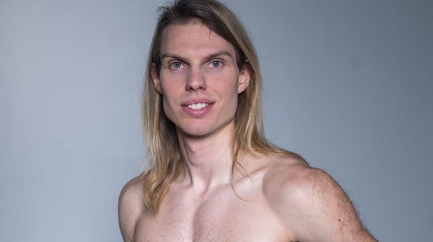 Nové POLONAHÉ FOTENIE Tomáša z Mama, ožeň ma: Dámy, budete slintať!