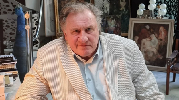 Lásku našiel v Prahe! Depardieu (77) má po boku krásnu a výrazne mladšiu Češku!
