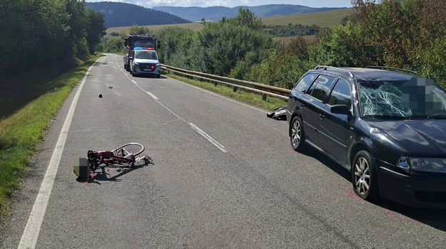 Tragická nehoda pri Tarnove: Po zrážke s autom zomrel 75-ročný cyklista