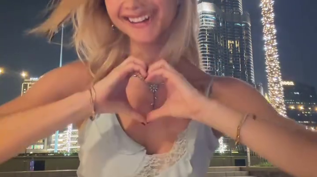 Slovenská herečka vyvolala na internete virálny hit: Kvôli tomuto videu budete chcieť vstať z postele!