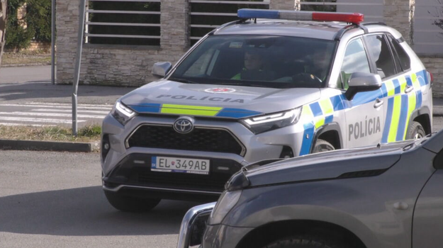 Ženu v Trenčíne napadol sexuálny násilník dlažobnou kockou. Jej krik začul náhodný svedok
