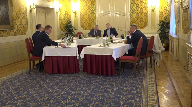 Ďalšia koaličná kríza? Parlament čakajú odvolávačky viacerých ministrov