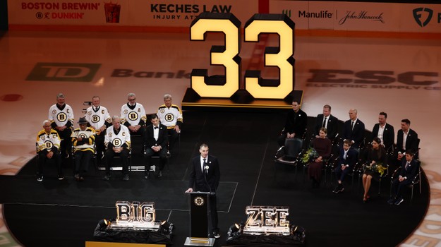 Slovenský obor v histórii NHL: Boston vyradil dres Zdena Cháru s číslom 33