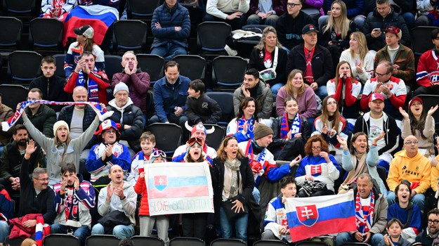 Slováci vedú pred koncom prvej tretiny 1:0