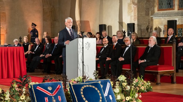 Česko si uctilo významné osobnosti. Prezident ocenil umelcov, športovcov aj hrdinov