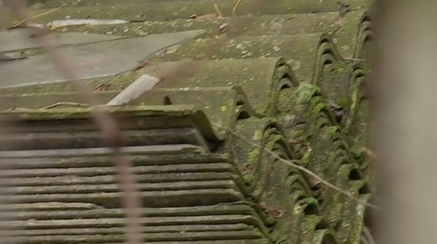 Obyvatelia Veľkého Medera sa pýtajú, kam zmizla azbestová strecha. Polícia vyšetruje možný podvod