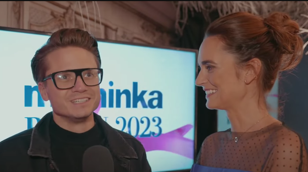 Všetko je inak?! Pár dní po správe o rozchode si Brzobohatí vymieňali bozky!