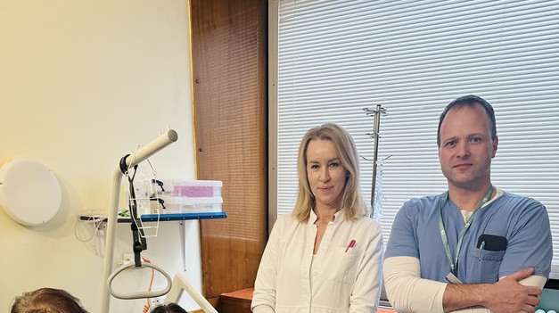 Skvelá správa: Prvý robotický odber obličky na Slovensku od mamy pre chorú dcéru