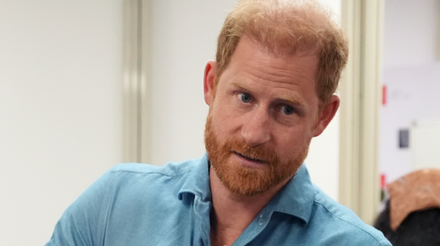 Sotva prišiel Harry do Británie, už aj začal prosíkať! Vybral sa rovno na ministerstvo!
