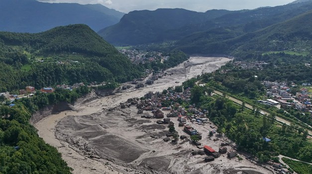 Tragické správy z Nepálu. Ničivé záplavy majú najmenej 160 obetí