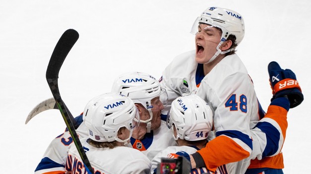 SCHAEFER sa stal najmladším obrancom s 20 gólmi v nováčikovskej sezóne