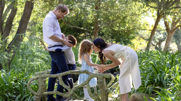 Deti Harryho a Meghan vydržali v škole len DVA DNI! Musela zakročiť OCHRANKA!