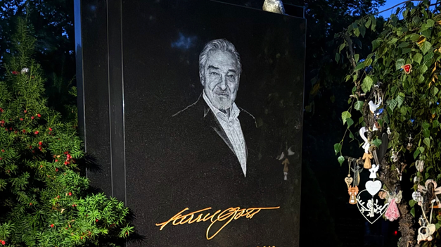 Sedem rokov od skonu Karla Gotta (†80): Na jeho hrobe pribudlo veľké PREKVAPENIE pre fanúšikov!