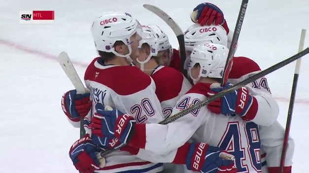 Dve asistencie Slafkovského, rekord Crosbyho