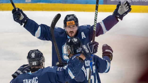 Slovan víťazí na domácom ľade a ujíma sa vedenia v sérii