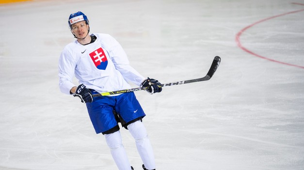 ĎALOGA mení klub, vylúčil návrat na Slovensko