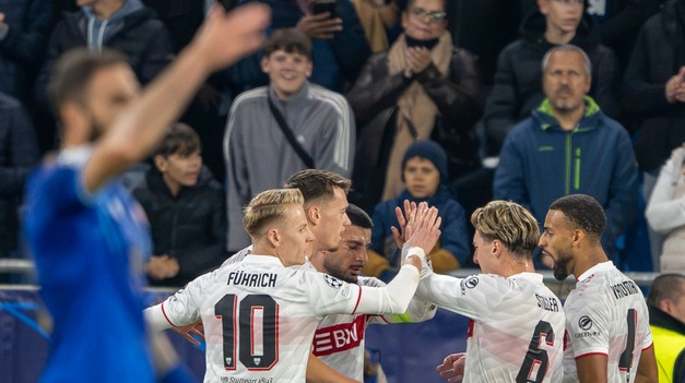 Slovan po polčase prehráva so Stuttgartom, hostia sú lepší vo všetkom