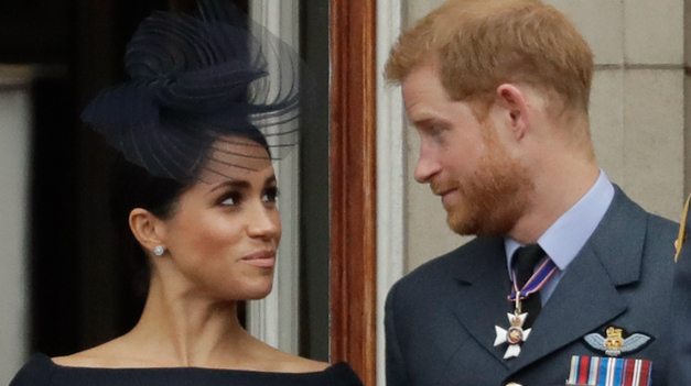 Harry a Meghan len prišli a už sa SŤAŽUJÚ! Nepáči sa im kráľov postup, prišiel DRSNÝ odkaz