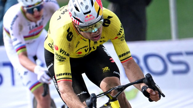 POGAČAR našiel premožiteľa. VAN AERT kráľom Paríž - Roubaix