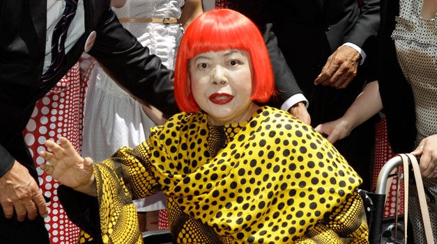 Svet prišiel o kráľovnú bodiek. Yayoi Kusama zomrela vo veku 97 rokov