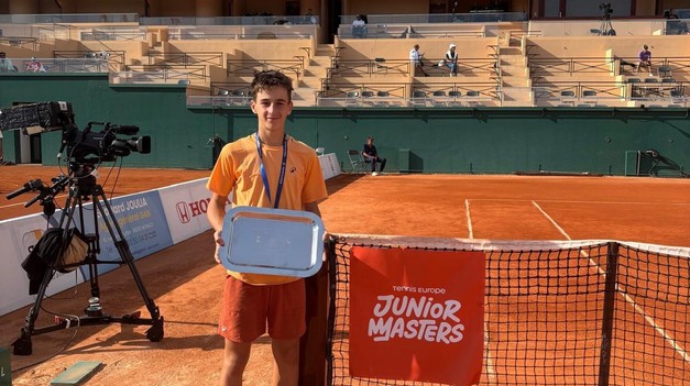 Strieborný Max Lörinčík medzi európskou tenisovou elitou