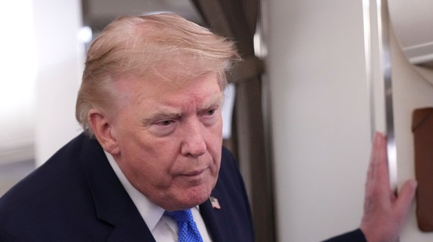 Trump podpísal výnos, ktorým chce znížiť počet  povinných očkovaní detí