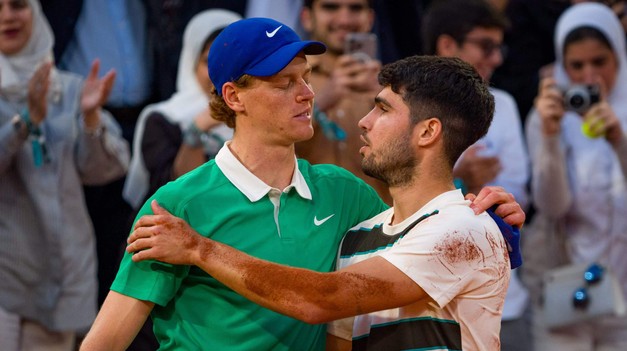 ALCARAZ so SINNEROM suverénne do osemfinále Masters