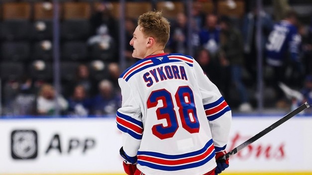 Tréner chválil SÝKORU, stíhal šialenému tempu NHL