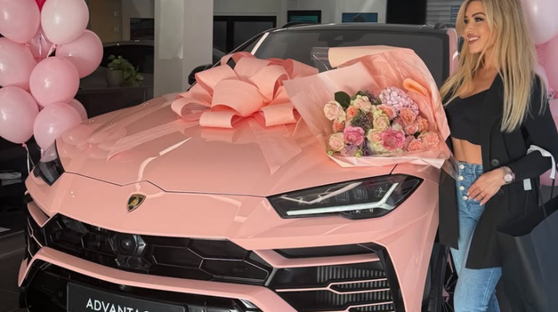 To je darček! Dominika dostala od nového priateľa státisícové fáro!